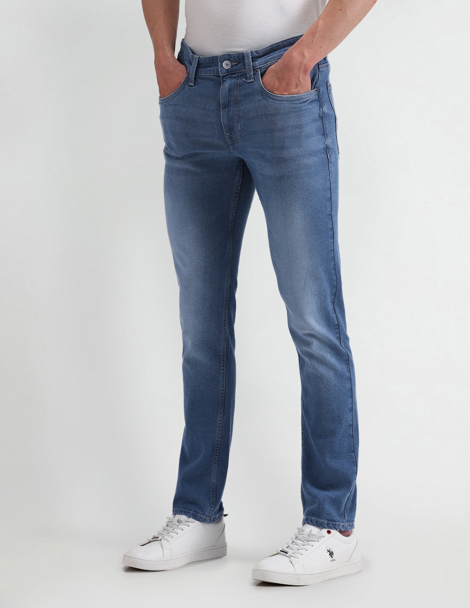 Brandon Slim Fit Tapered Blue Jeans Blue - U.S. Polo Assn. India | Large