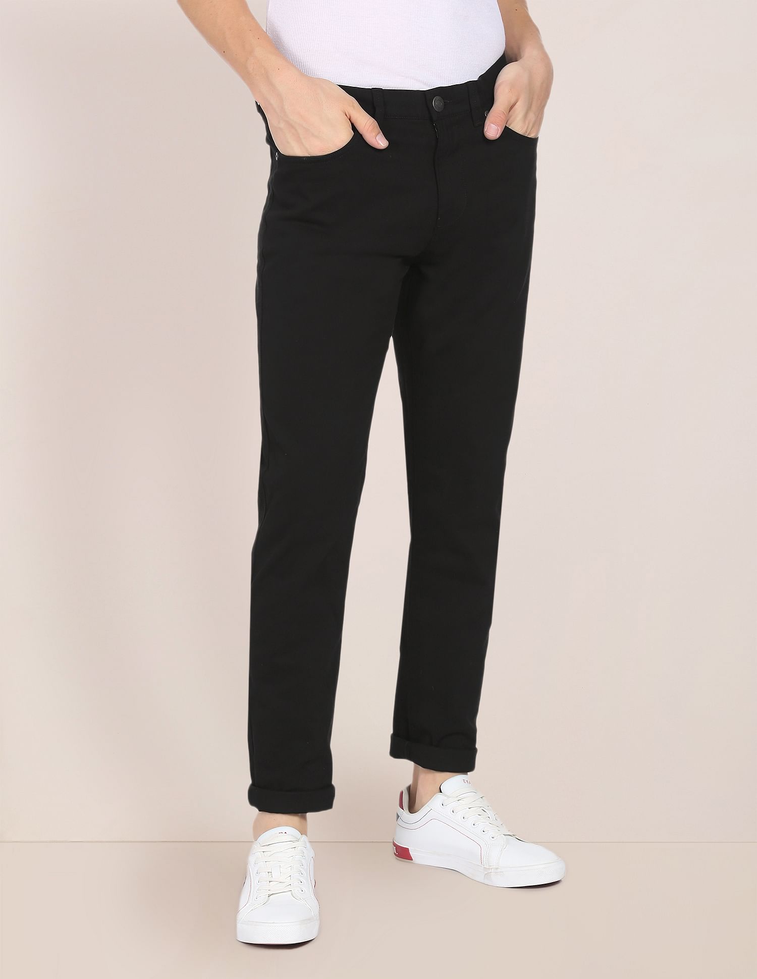 Men Black Solid Twill Casual Trousers