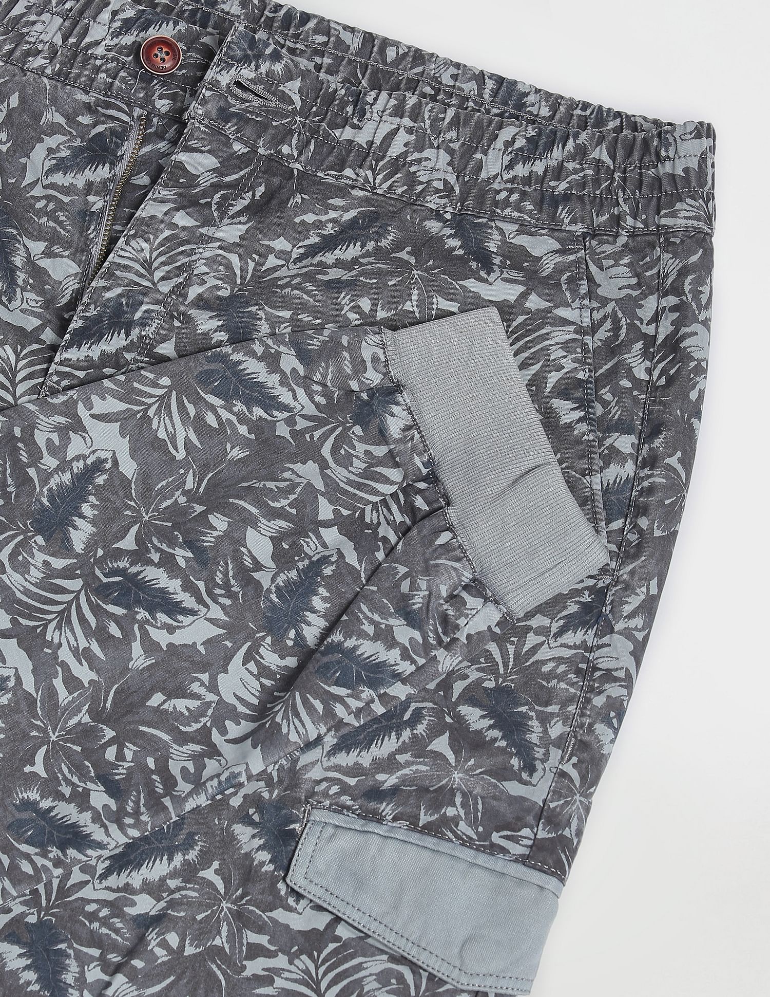 Men Mid Rise Floral Cargo Joggers Grey - U.S. POLO ASSN. | Large
