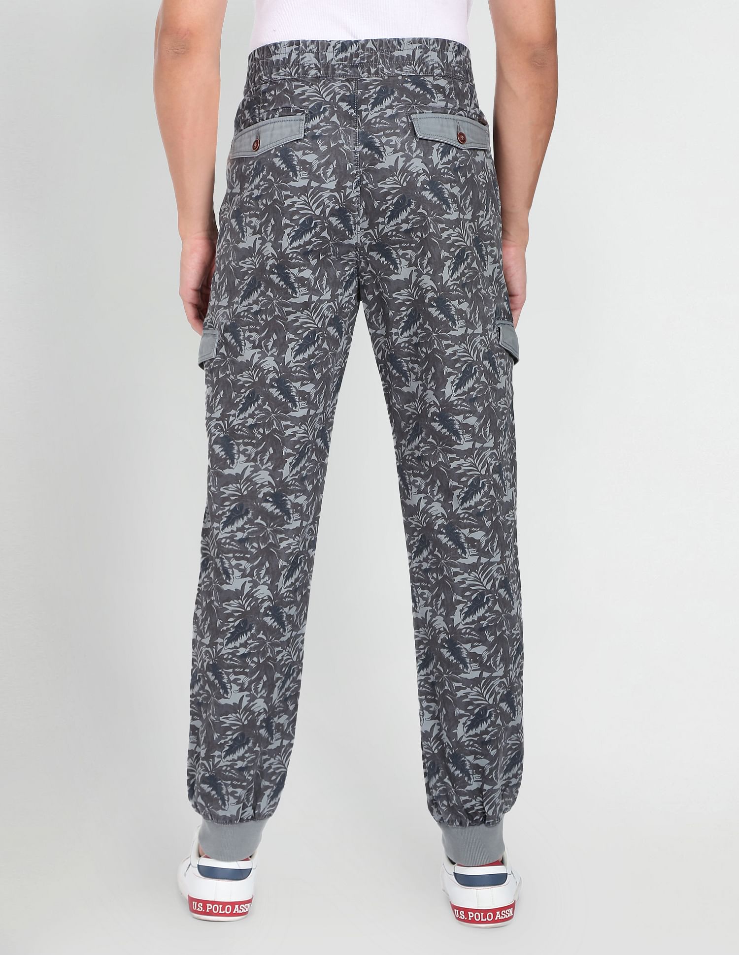 Men Mid Rise Floral Cargo Joggers Grey - U.S. POLO ASSN. | Large