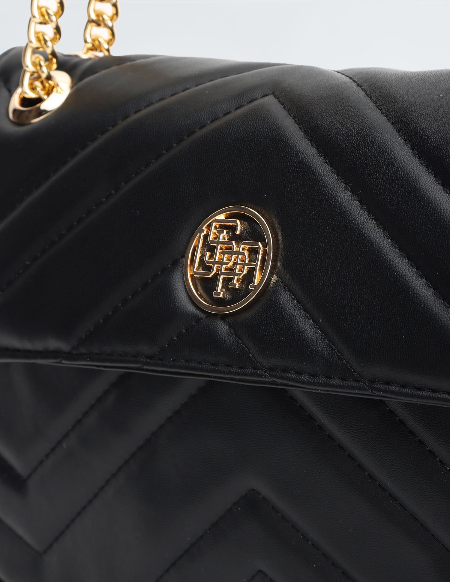 Chain Strap Chevron Quilted Sling Bag Black - U.S. POLO ASSN. | Large